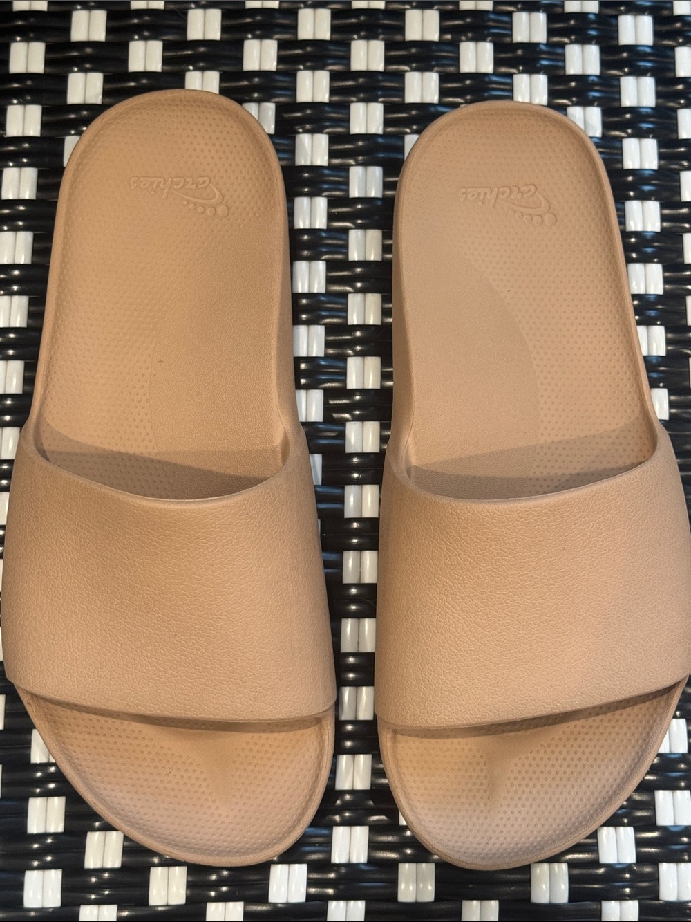 Archie’s Women’s Slides Women 8